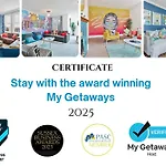 Green Mews 3 With Free Parking - By My Getaways